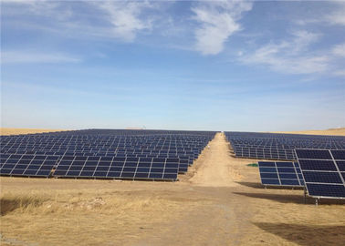 Bom preço. Os suportes à terra de aço dos sistemas da montagem do painel solar moeram a cor personalizada pilha da planta on-line