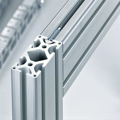 Bom preço. 2560mm 3405mm 4200mm anodizou o trilho entalhado de alumínio on-line