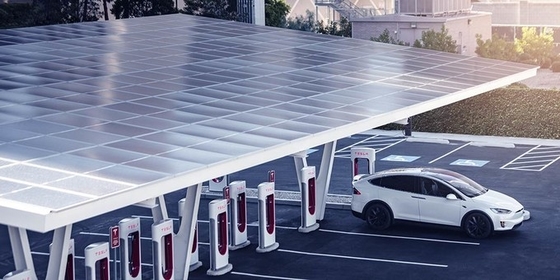 Bom preço. Dipped quente galvanizou o picovolt solar de aço inoxidável que monta o suporte solar do parque de estacionamento das energias solares dos sistemas on-line