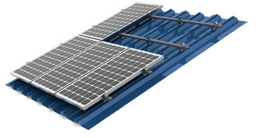 Bom preço. Sistemas da montagem do telhado do painel solar de chapa de aço industriais fora do tipo liga de grande resistência da grade on-line
