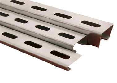 Bom preço. Q235 galvanizou os suportes de aço do racking do suporte da montagem do perfil para o sistema da montagem do painel solar on-line