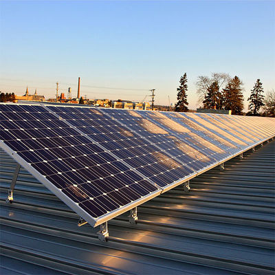 Bom preço. Sistemas ajustáveis da montagem do telhado do painel solar da telha com 10 anos de garantia on-line