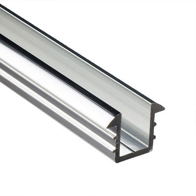 Bom preço. O feixe personalizado milímetro galvanizado quente de 40-100 U galvanizou a calha de aço de aço do perfil on-line