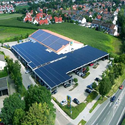 Bom preço. Carport pré-fabricado da alta intensidade vertical de Horizental que submete sistemas solares on-line