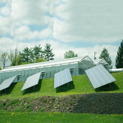 Bom preço. O metal molda o sistema das energias solares da paisagem ou do retrato para a estufa on-line