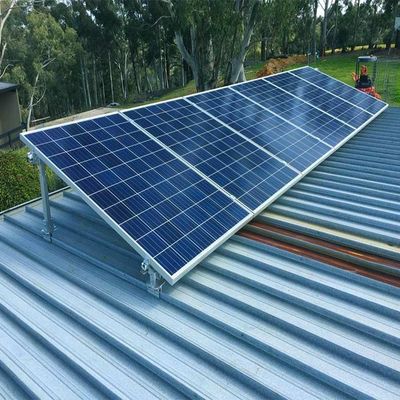 Bom preço. ISO9001 galvanizou o telhado do painel SS304 solar que monta sistemas on-line