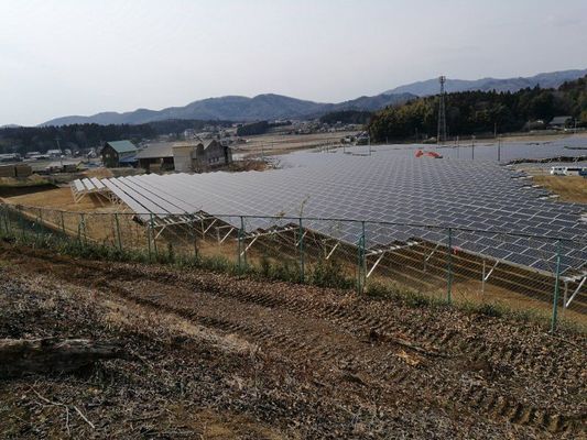 Do suporte solar à terra solar do sistema da montagem da terra de Q235B Q345B estrutura solar galvanizada